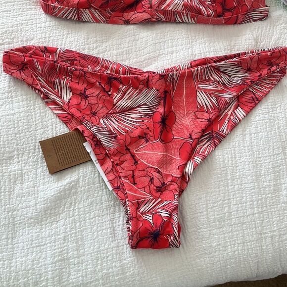NWT Volcom Women's Sea U Soon Vneck Two Piece Bikini - Picture 3 of 8